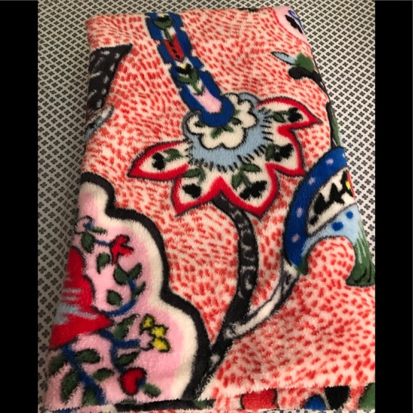 Vera Bradley Other - Vera Bradley throw